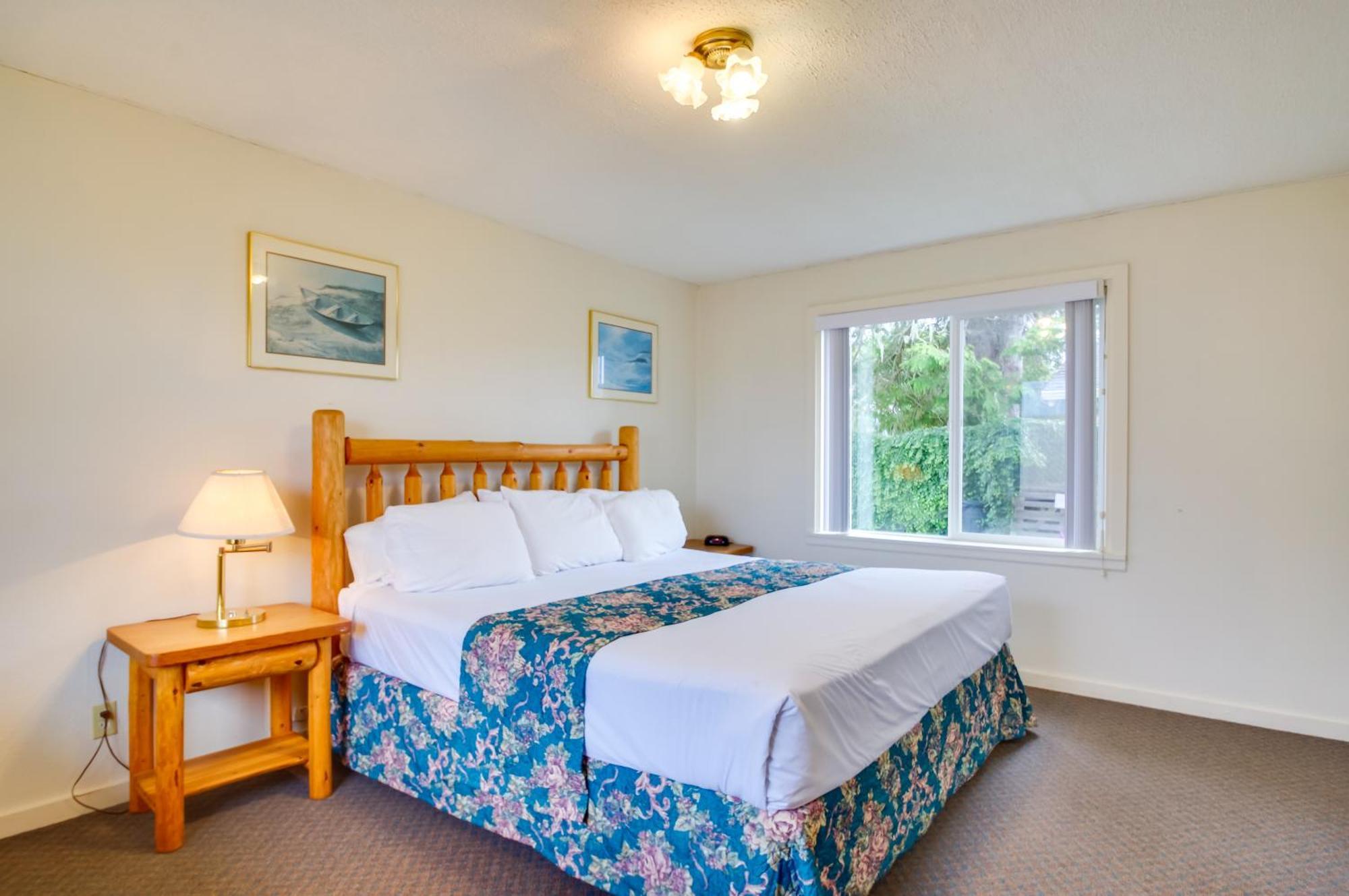 Rustic Coastal Smith River Cottage With Ocean Views! Exterior photo